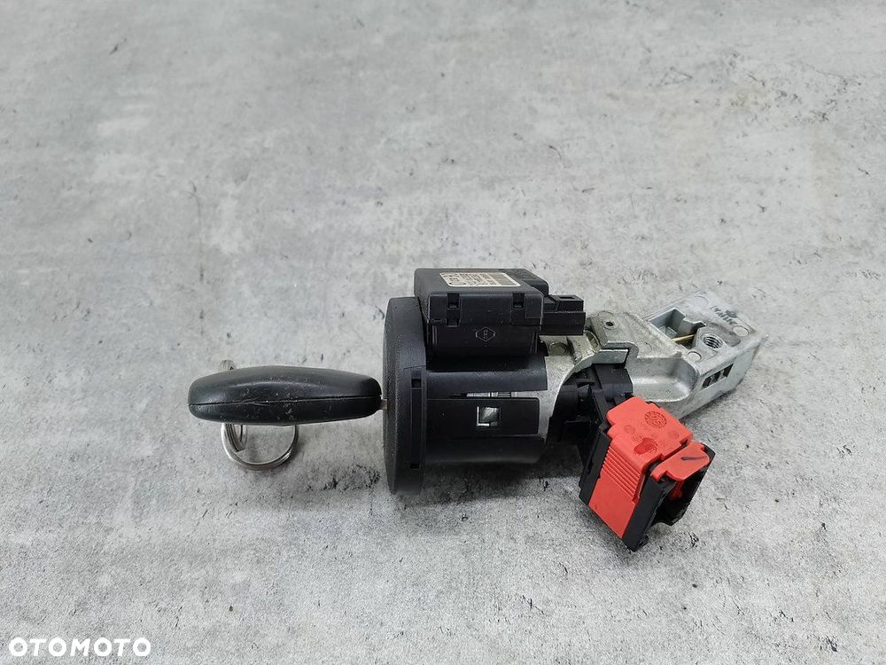 STACYJKA RENAULT CLIO III 8200214173C  N0502060 21673884-7B 1.5 DCI - 5