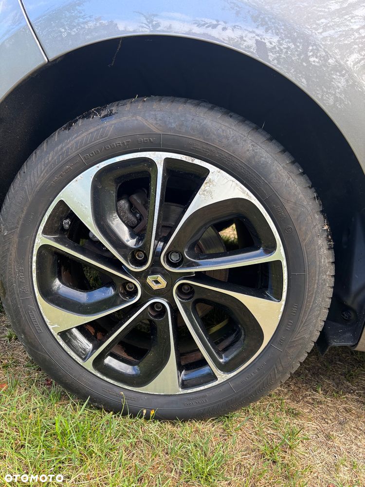 Renault Grand Scenic ENERGY TCe 115 Bose Edition - 28