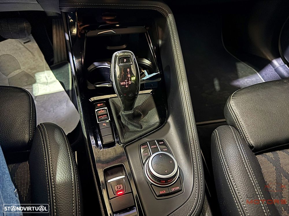 BMW X1 sDrive18i Aut. xLine - 29