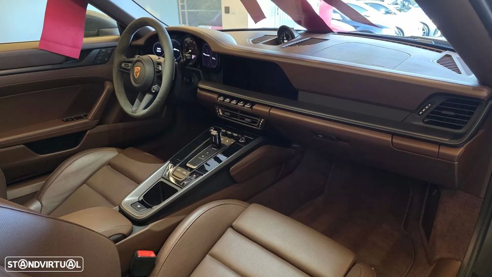 Porsche 911 (992) Targa 4 GTS PDK - 48