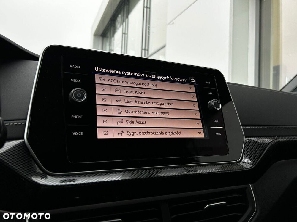 Volkswagen T-Cross - 14