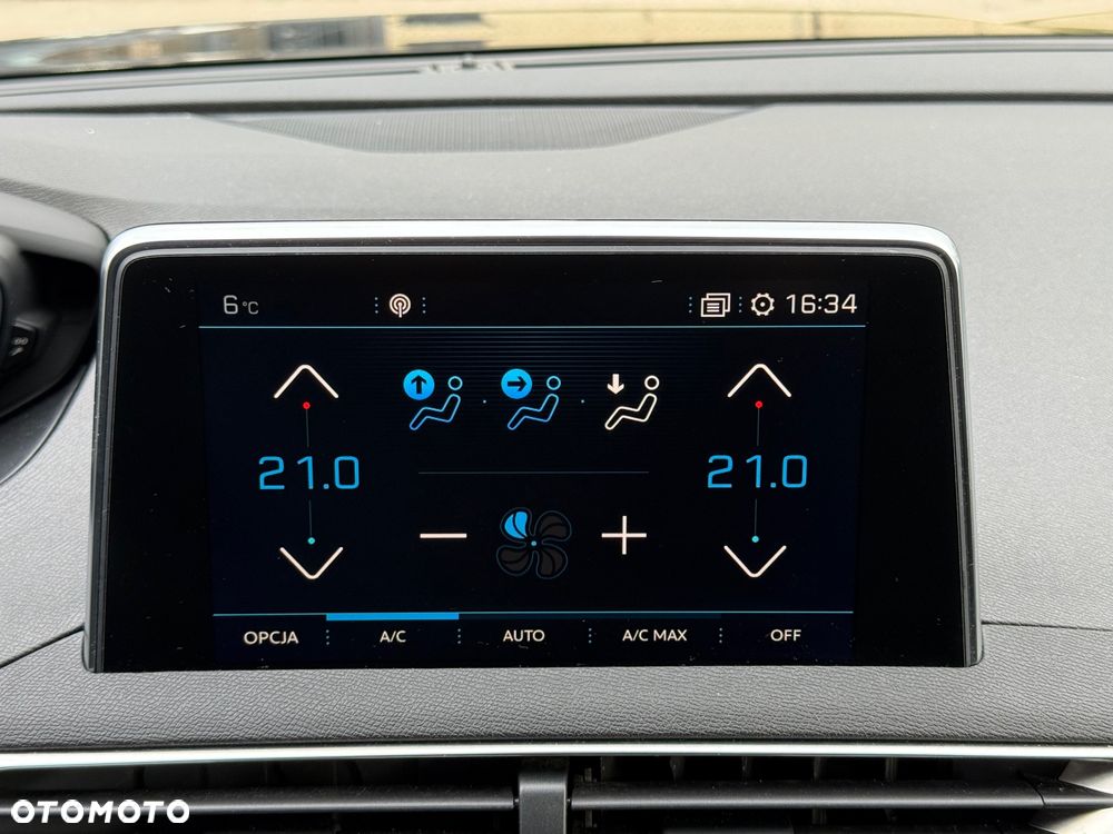 Peugeot 3008 2.0 HDi Premium - 17