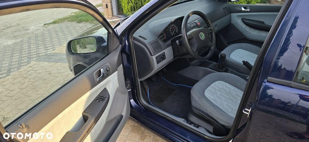 Skoda Fabia - 6