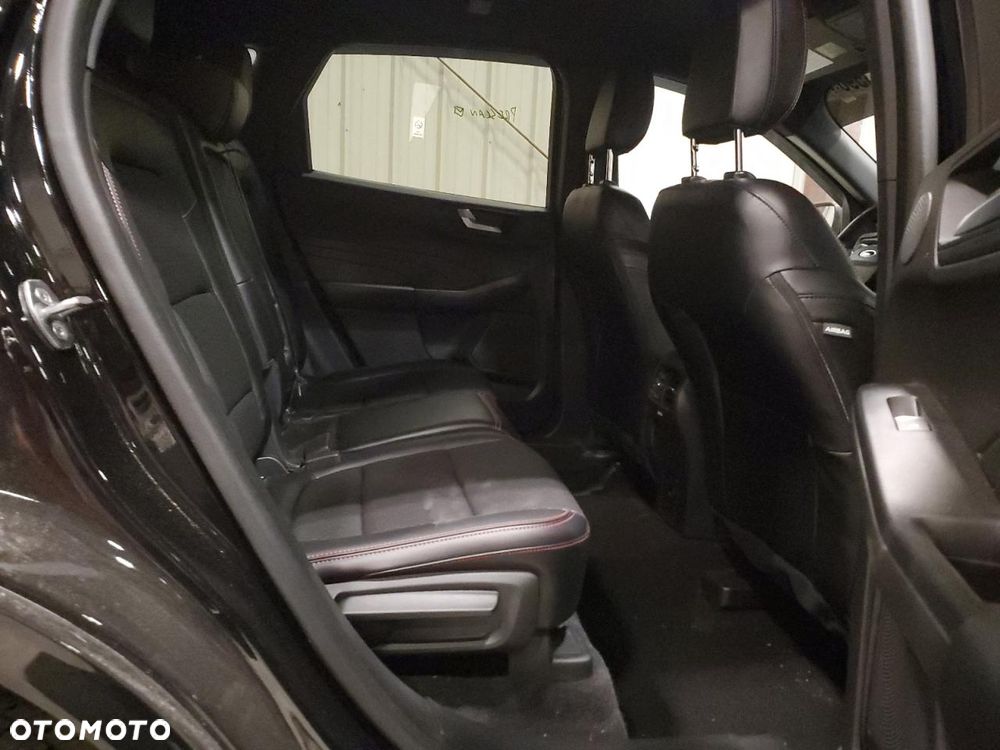 Ford Kuga 2.0 EcoBoost 4x4 Titanium - 23