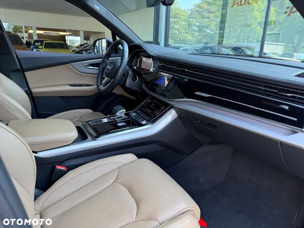 Audi Q7 55 TFSI mHEV Quattro S Line Tiptr - 22