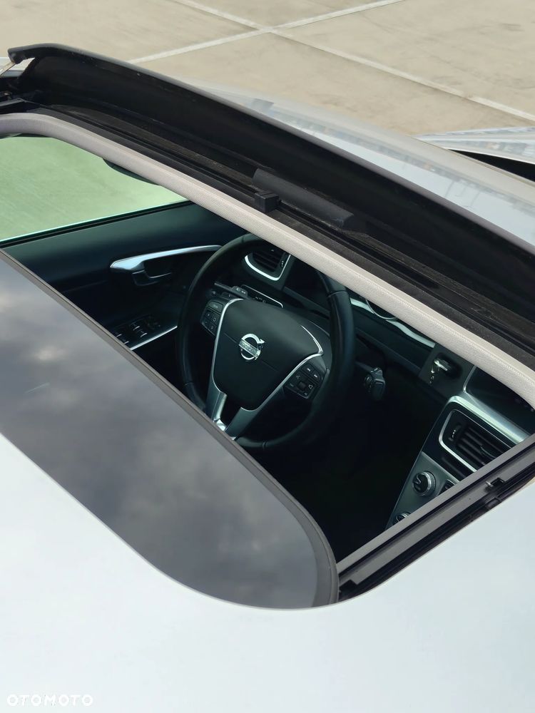 Volvo S60 - 37