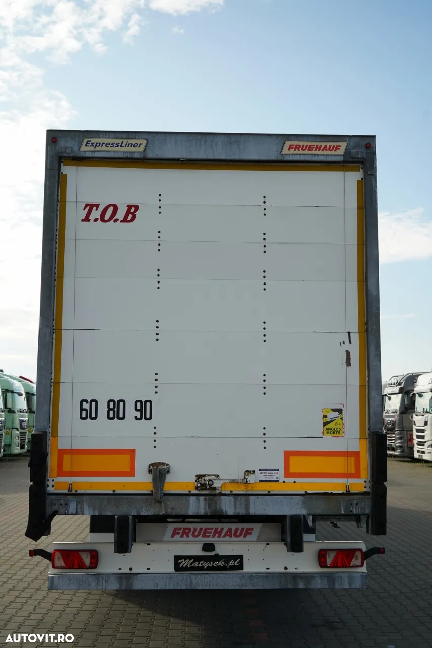 Fruehauf CONTAINER / KOFFER / AXE SAF / 2 AXE / OBLOANE RULANTE / PODEA RESISTENTĂ: ȘINĂ DIN SCADENĂ - 12