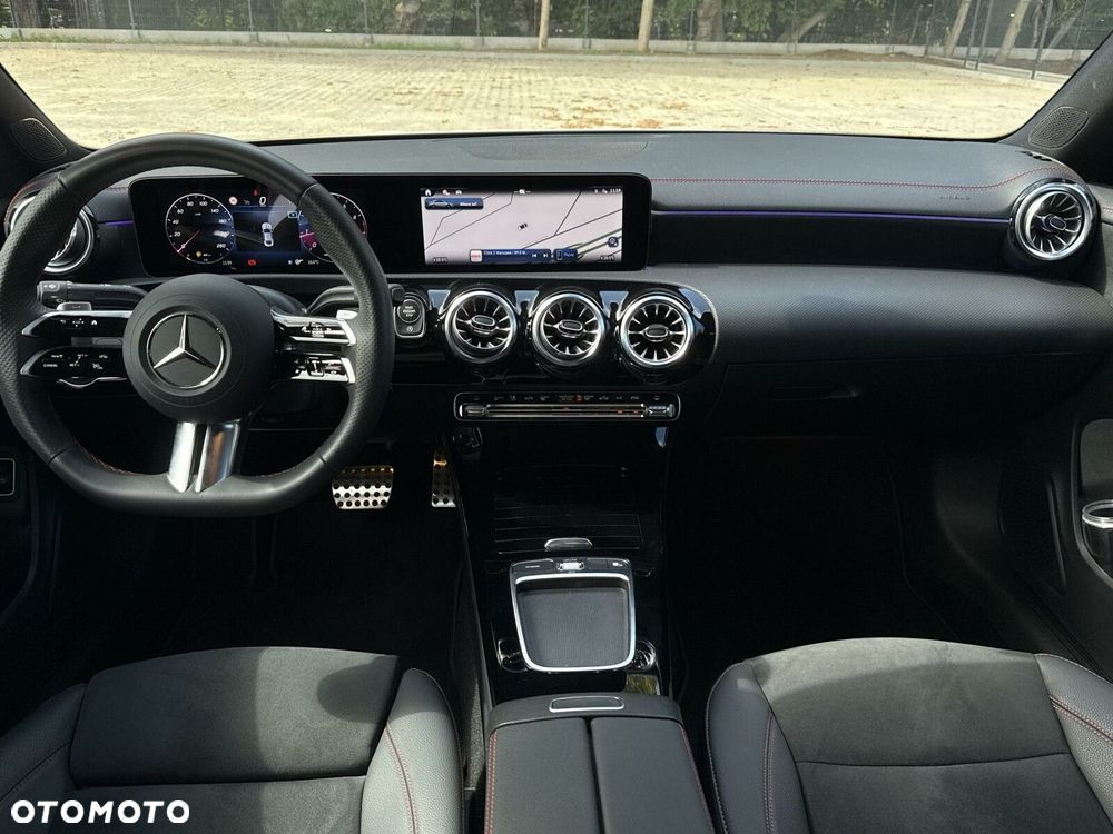 Mercedes-Benz CLA - 15