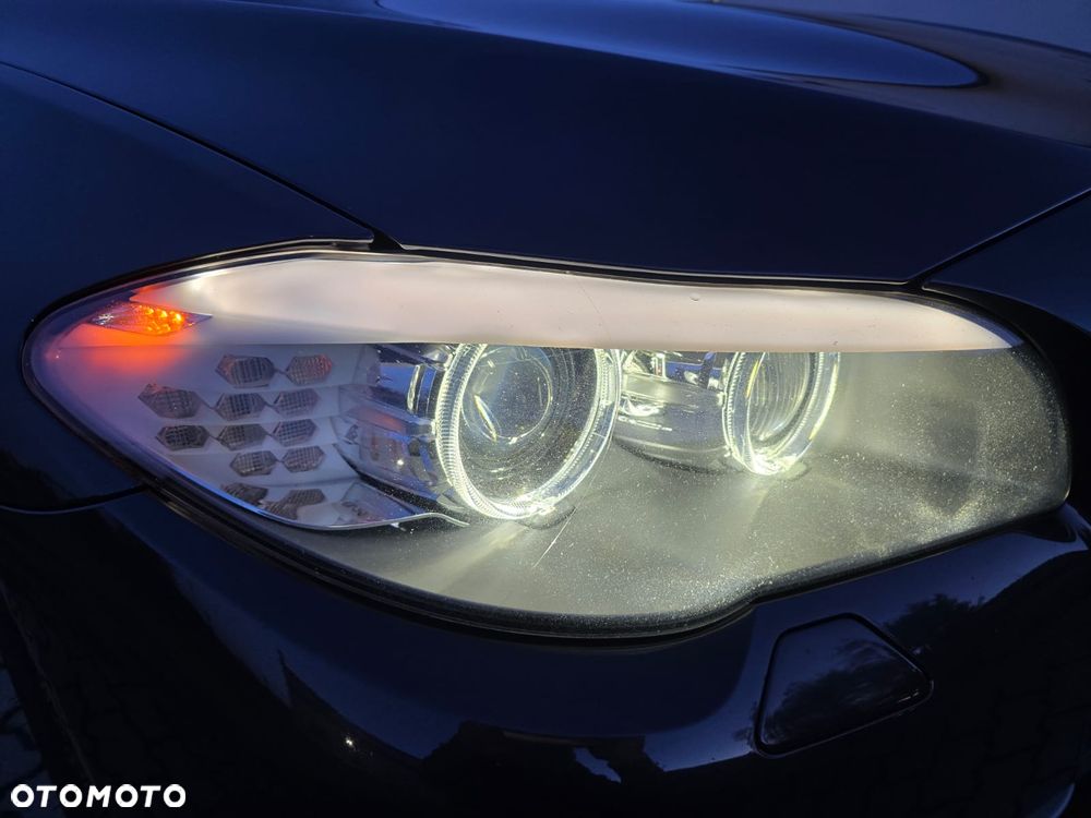 BMW Seria 5 525d xDrive Sport-Aut Modern Line - 25