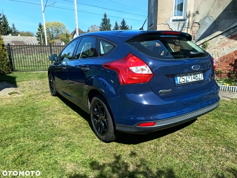 Ford Focus 1.6 Trend - 24