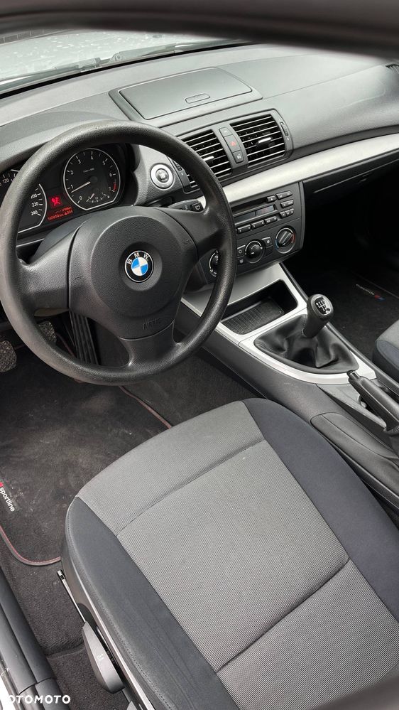 BMW Seria 1 116i - 6