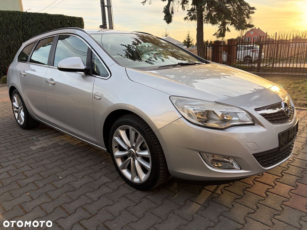 Opel Astra 1.6 Turbo Edition - 17