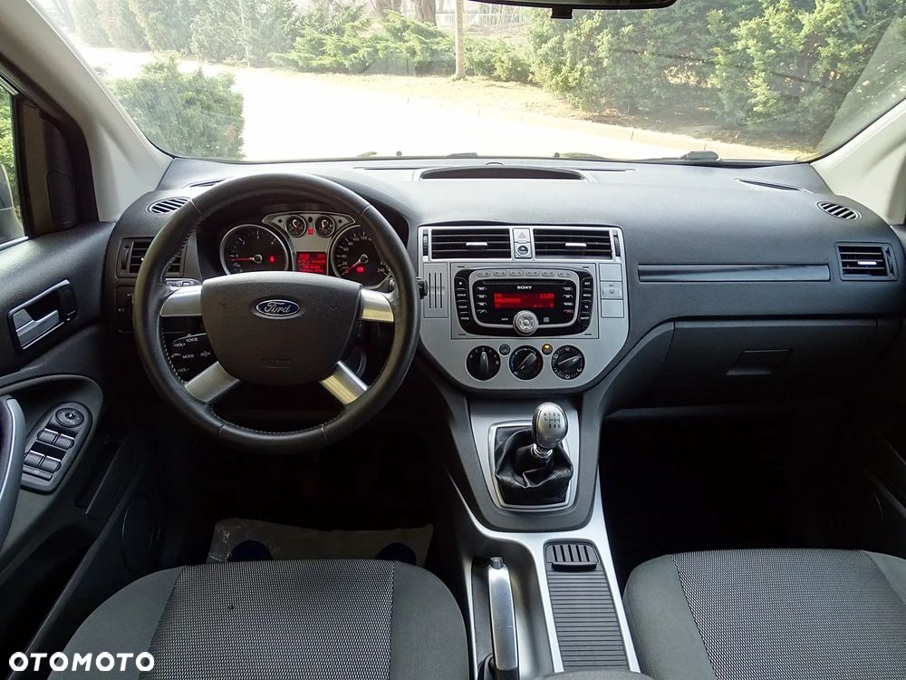 Ford Kuga 2.0 TDCi 2x4 Champions Edition - 6