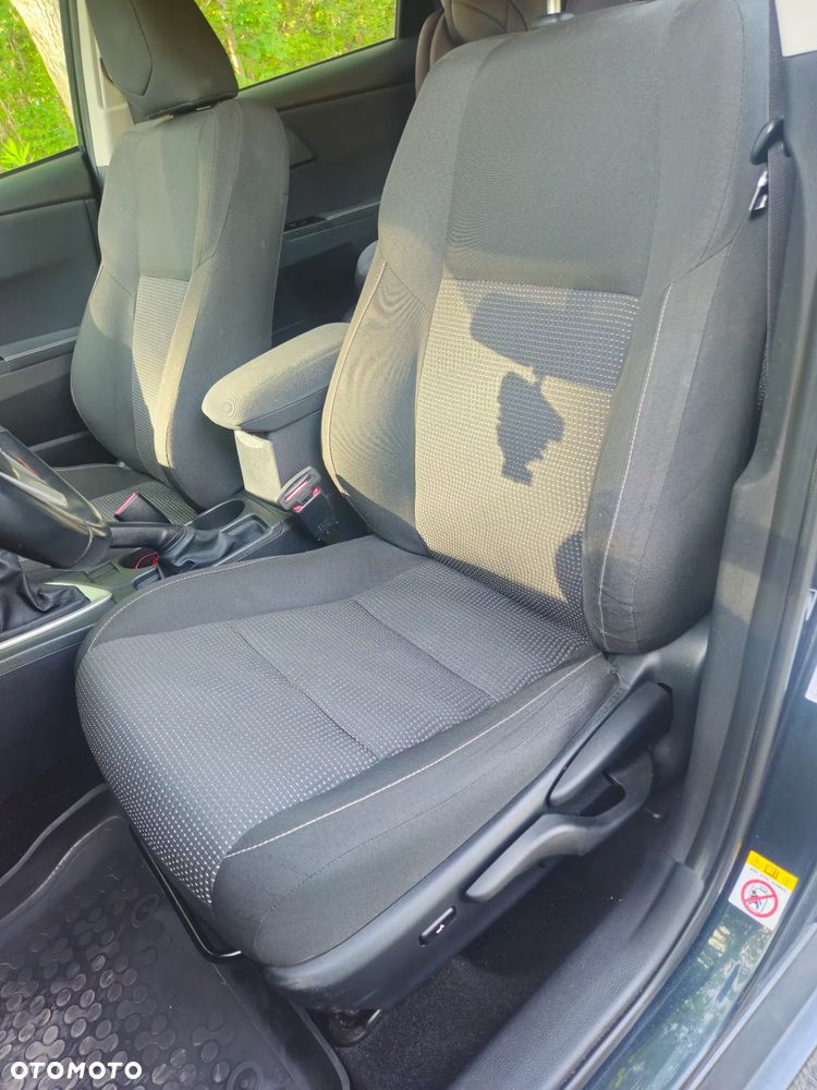 Toyota Auris 1.4 D-4D Premium - 39