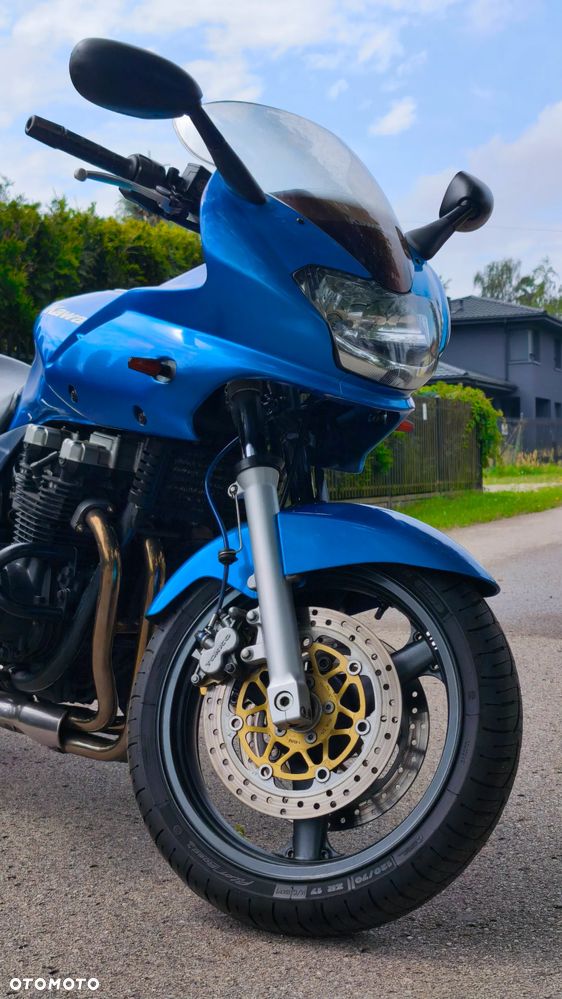 Kawasaki ZR - 6