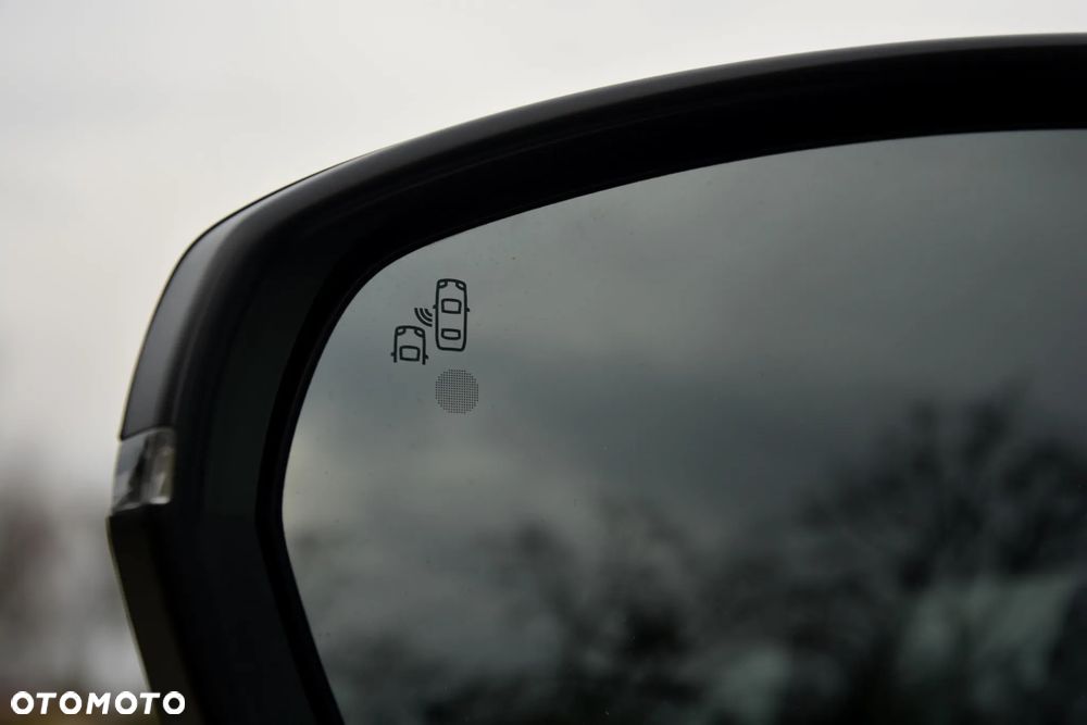 Peugeot 3008 1.6 PureTech HYbrid4 GT Line S&S EAT8 - 14