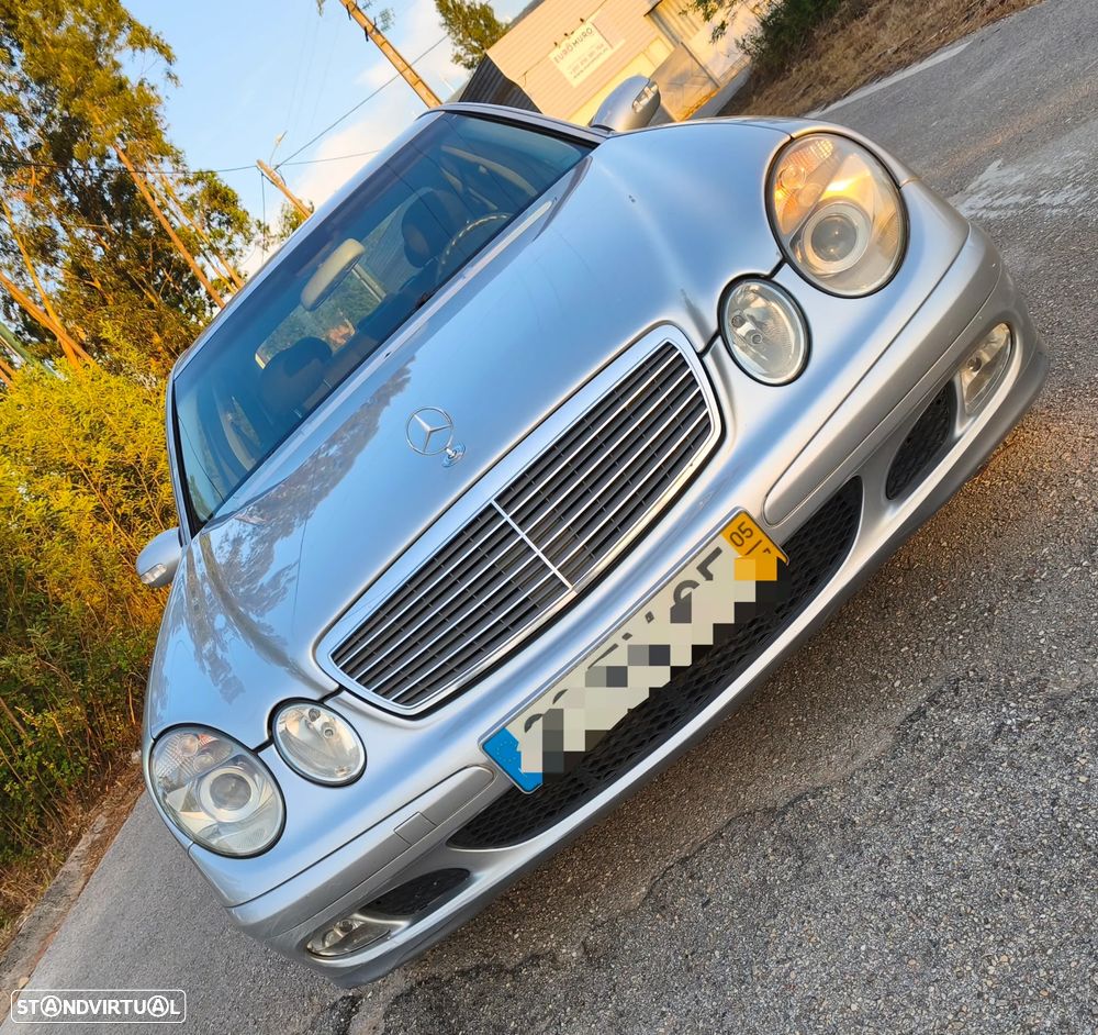 Mercedes-Benz E 270 - 1
