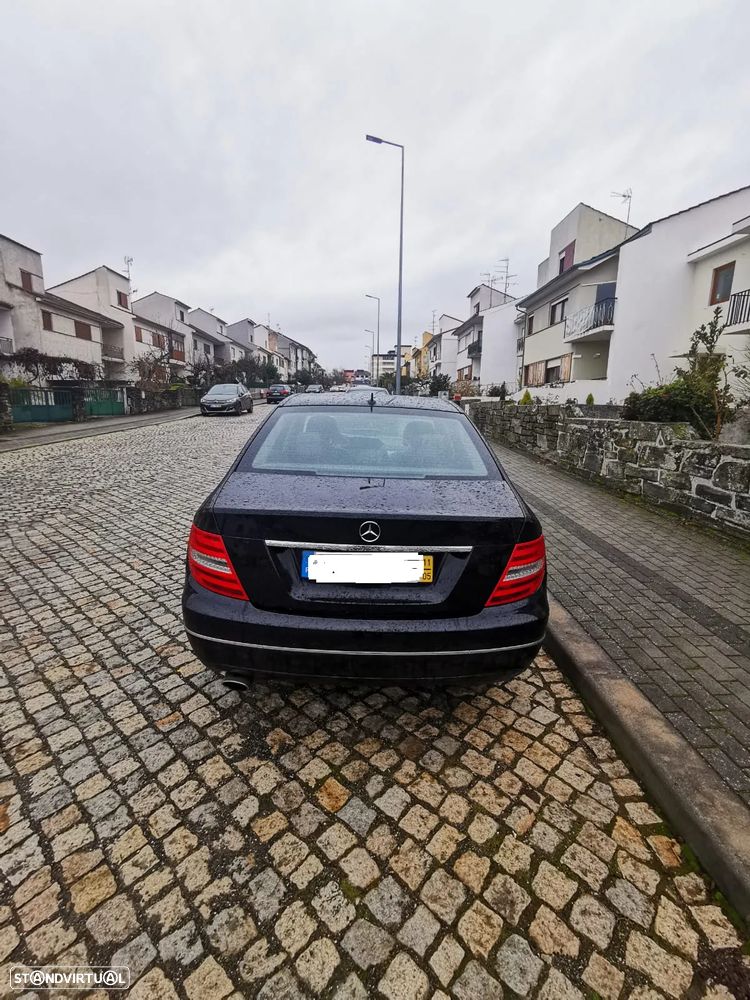 Mercedes-Benz C 220 CDI DPF (BlueEFFICIENCY) Avantgarde - 2