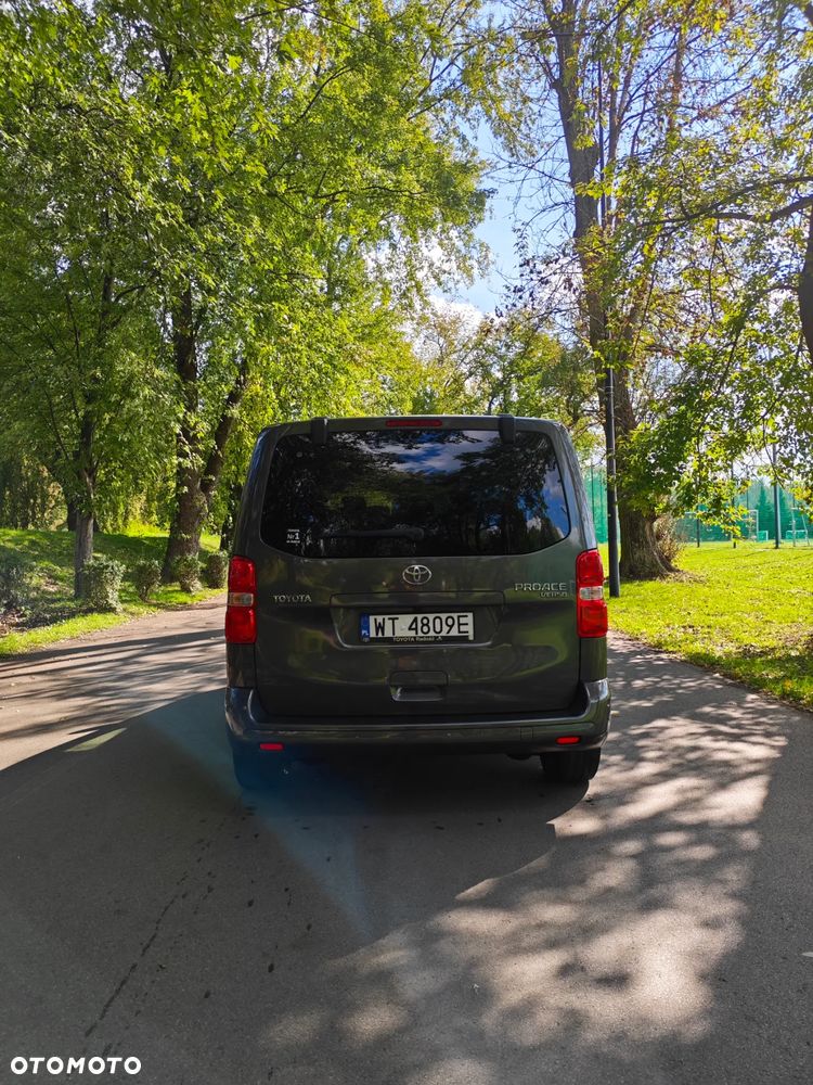 Toyota ProAce Kombi 2.0 D-4D Medium 2,8t - 3