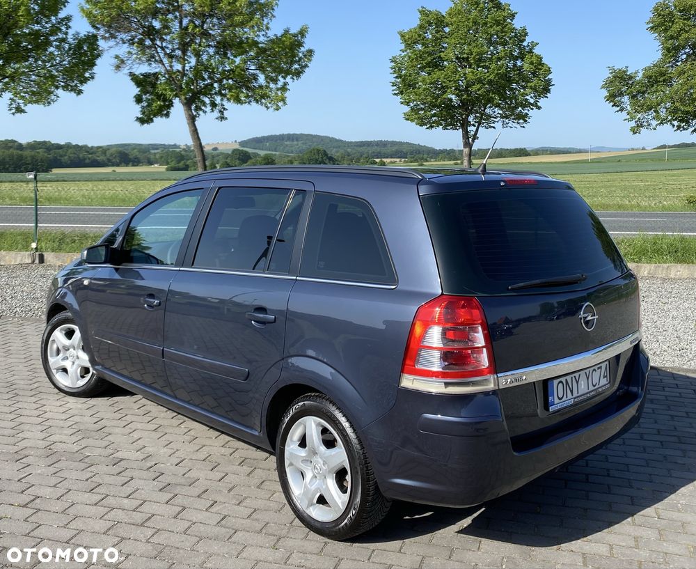 Opel Zafira - 3