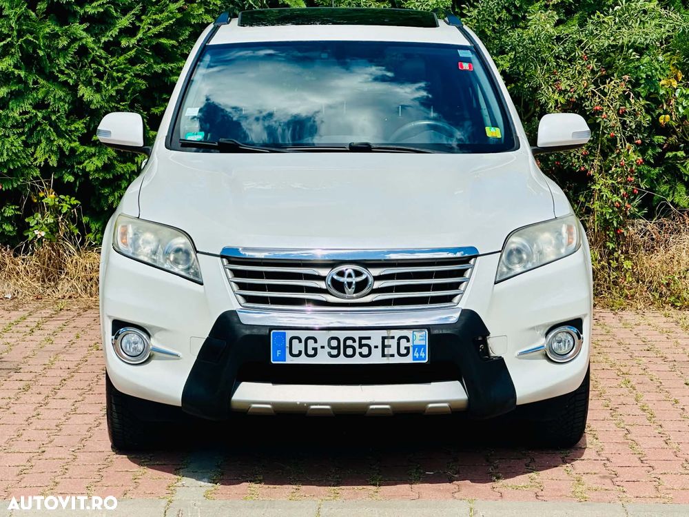 Toyota RAV4 2.2 D-4D 4x4 Executive - 1