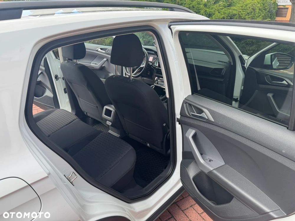 Volkswagen T-Cross - 19