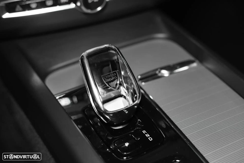 Volvo XC 60 T8 AWD Plus Black Edition - 30