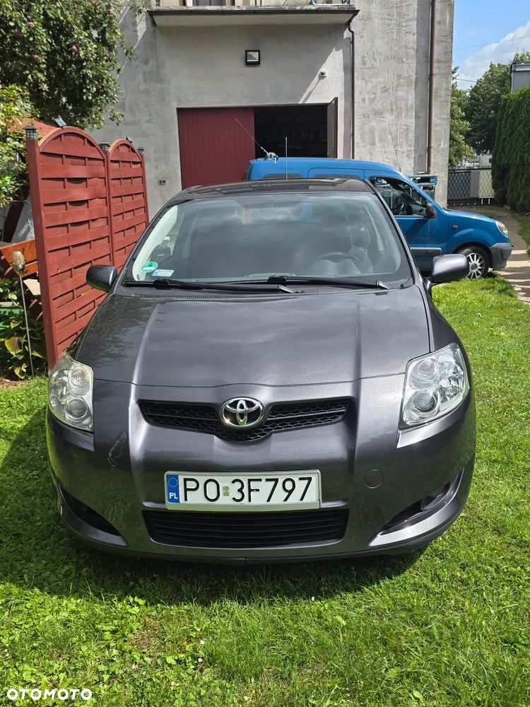 Toyota Auris 2.0 D-4D Luna - 1