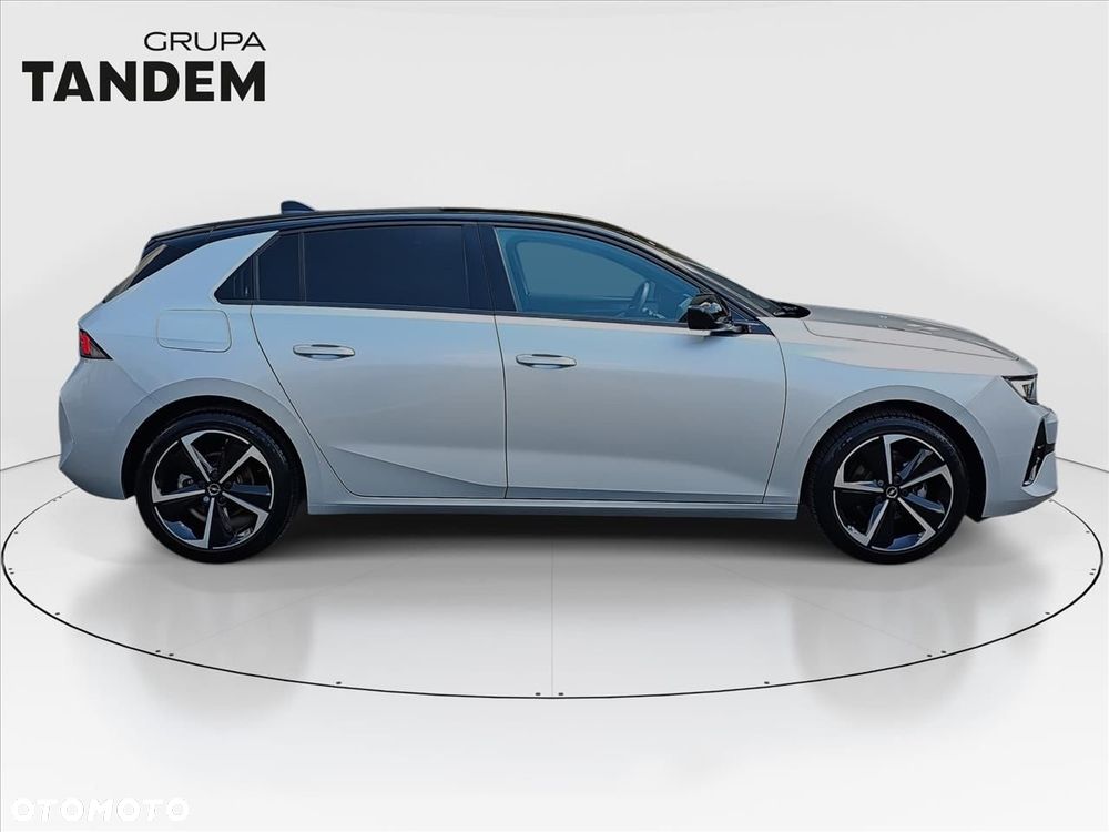 Opel Astra 1.2 T GS S&S - 22