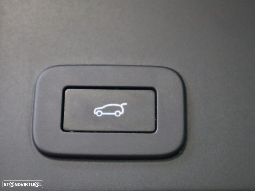 Land Rover Range Rover Evoque P300e SE - 25