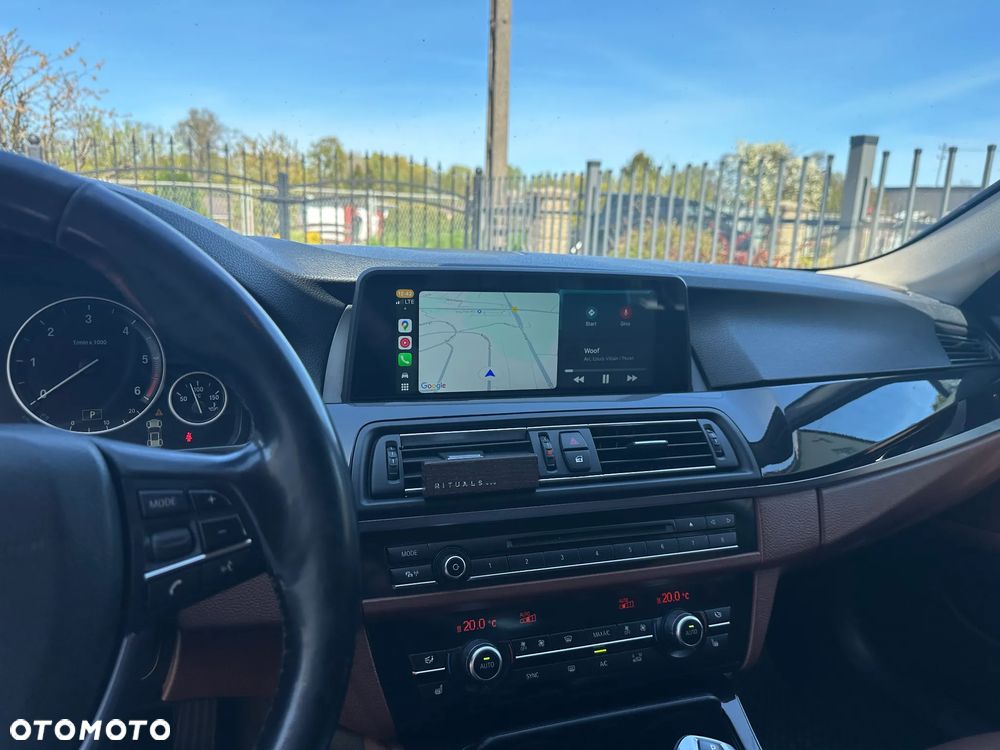 BMW Seria 5 520d Touring - 14