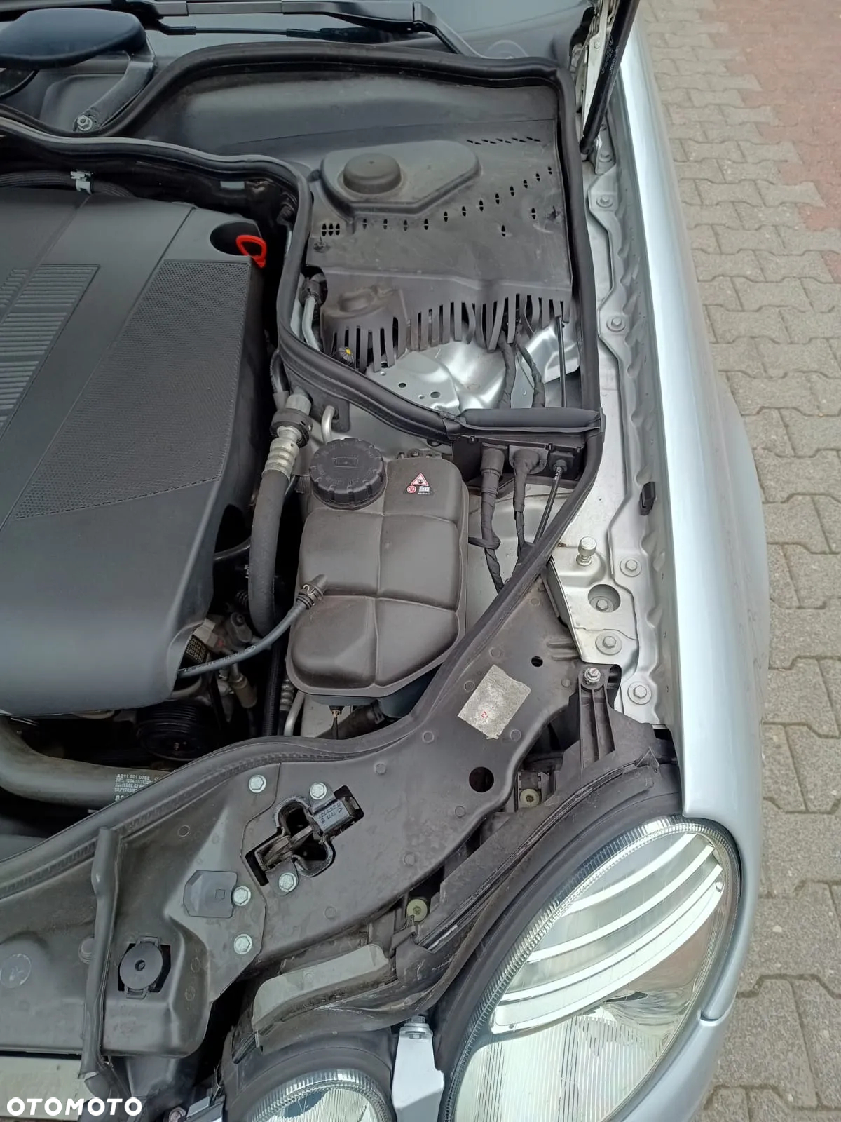 Mercedes-Benz Klasa E 200 CDI Classic - 13