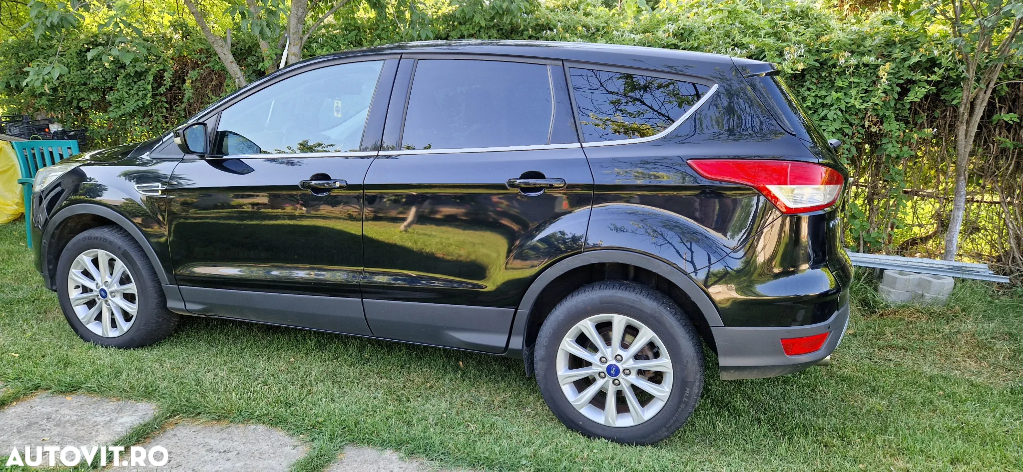 Ford Kuga 2.0 TDCi Powershift 4WD Titanium - 5