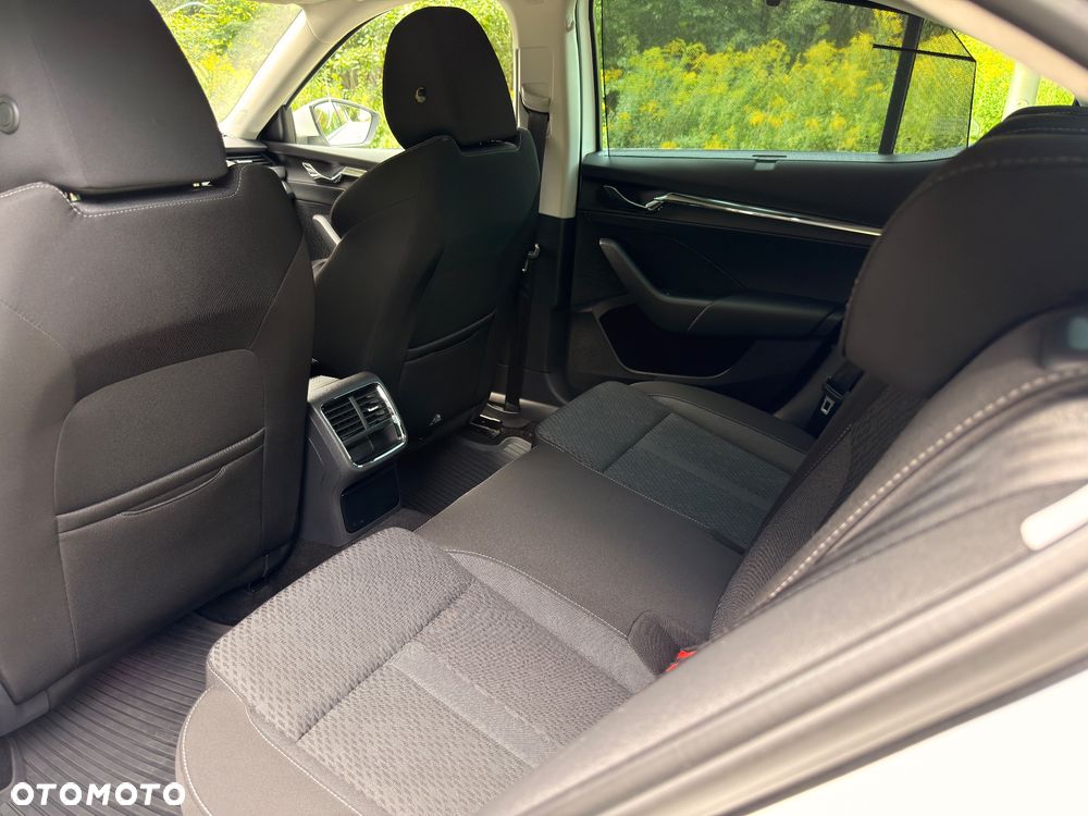 Skoda Octavia 2.0 TSI 4x4 Style DSG - 13