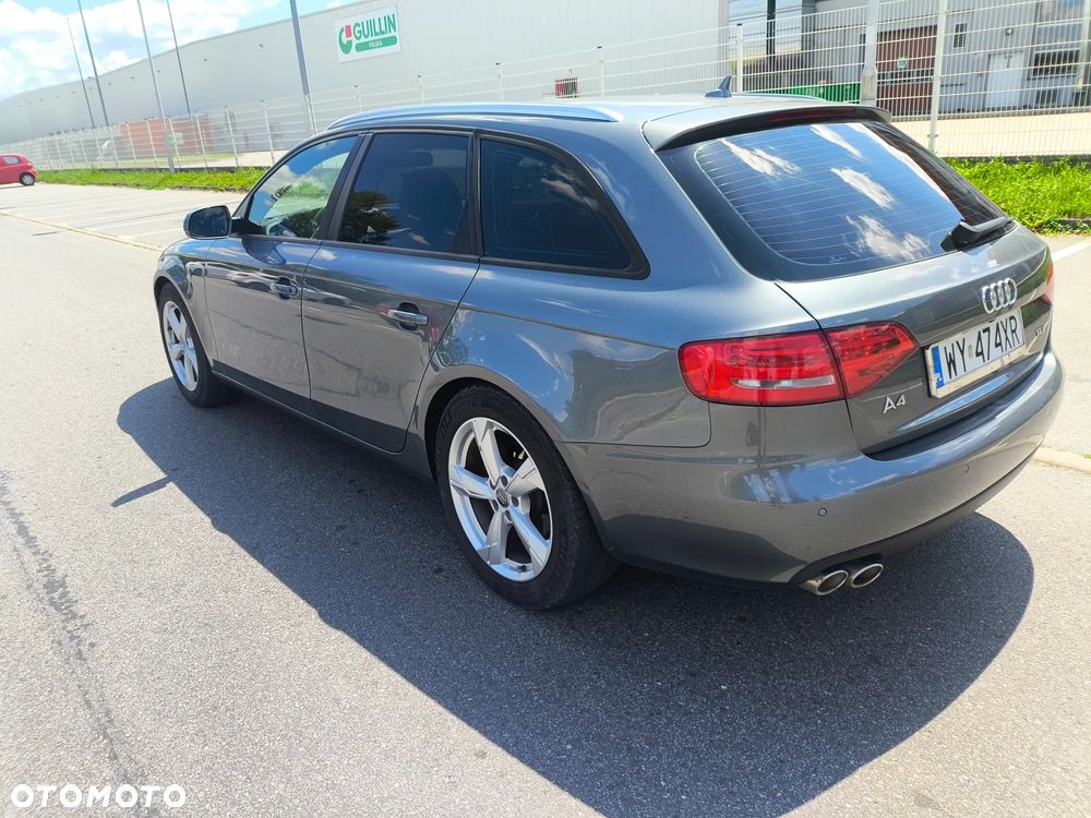 Audi A4 Avant 2.0 TDI DPF Ambiente - 1