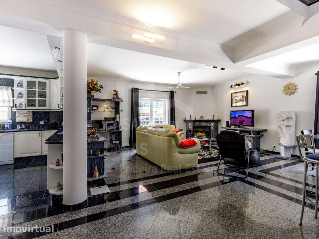 Vende Moradia T6 - Ericeira 2 km, A Casa das Casas - Grande imagem: 5/33