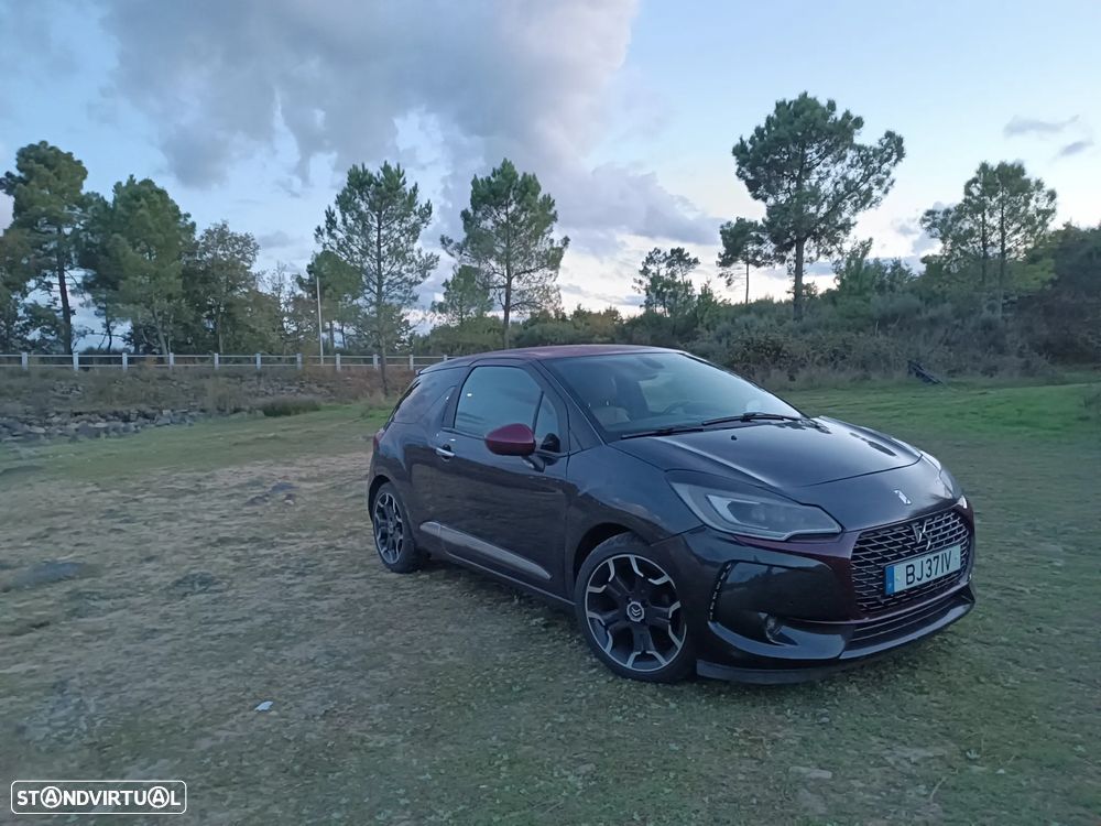 Citroën DS3 1.6 HDi Airdream Sport Chic - 2