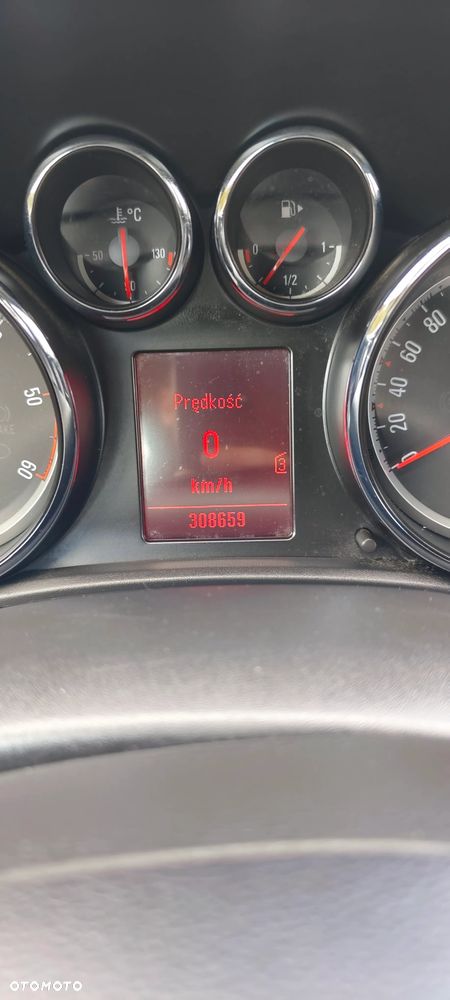 Opel Astra 1.7 CDTI DPF - 8