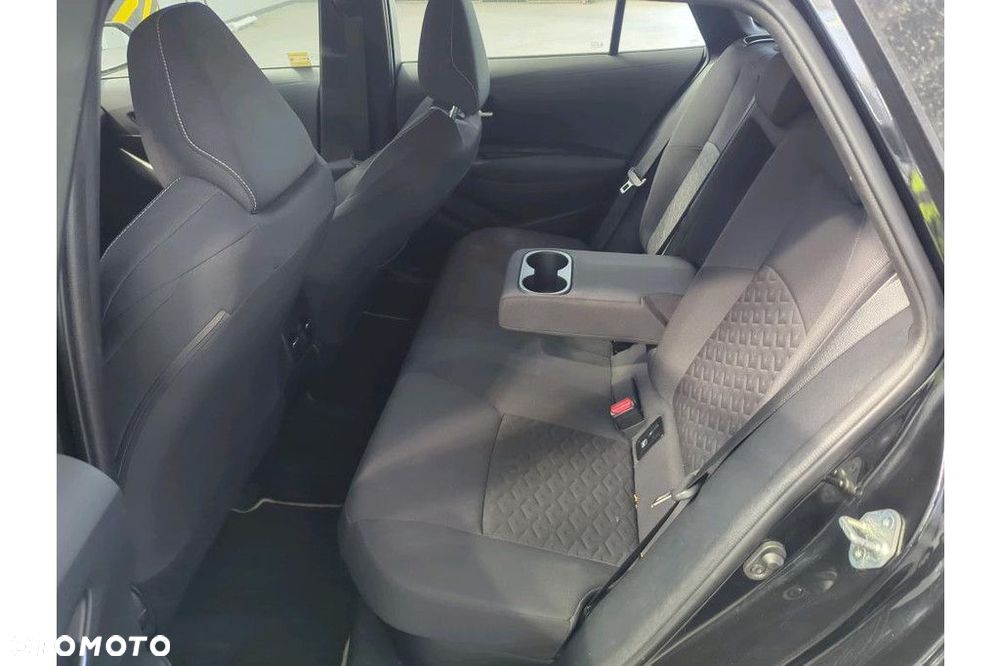 Toyota Corolla - 8