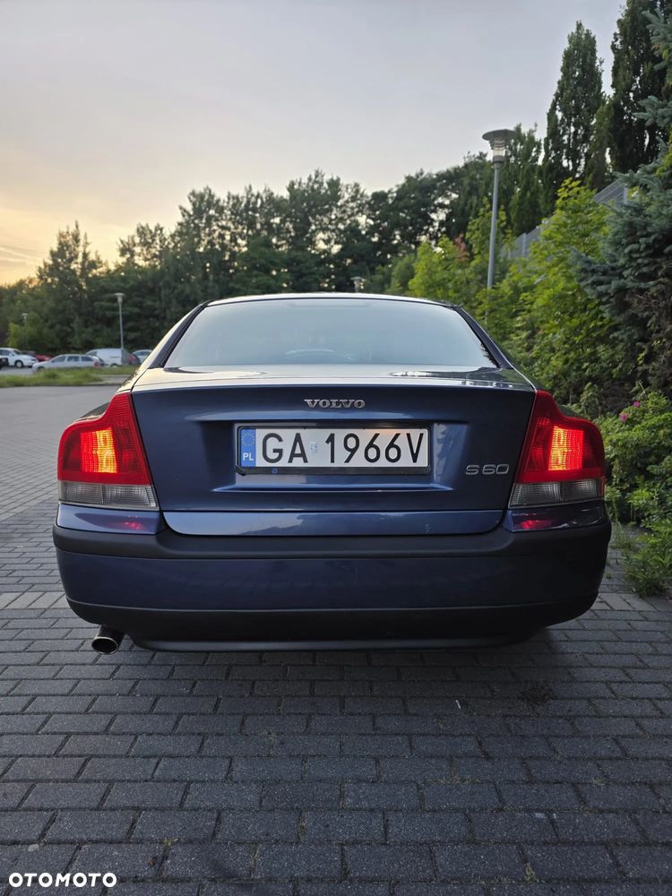Volvo S60 2.4 - 29
