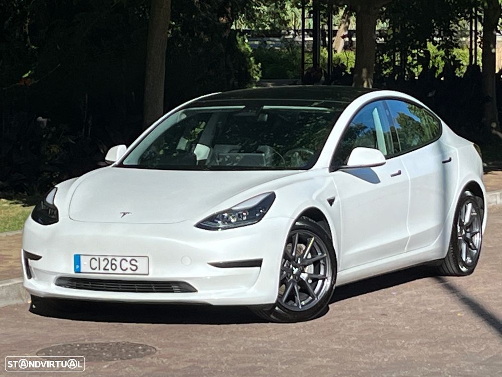 Tesla Model 3 - 6