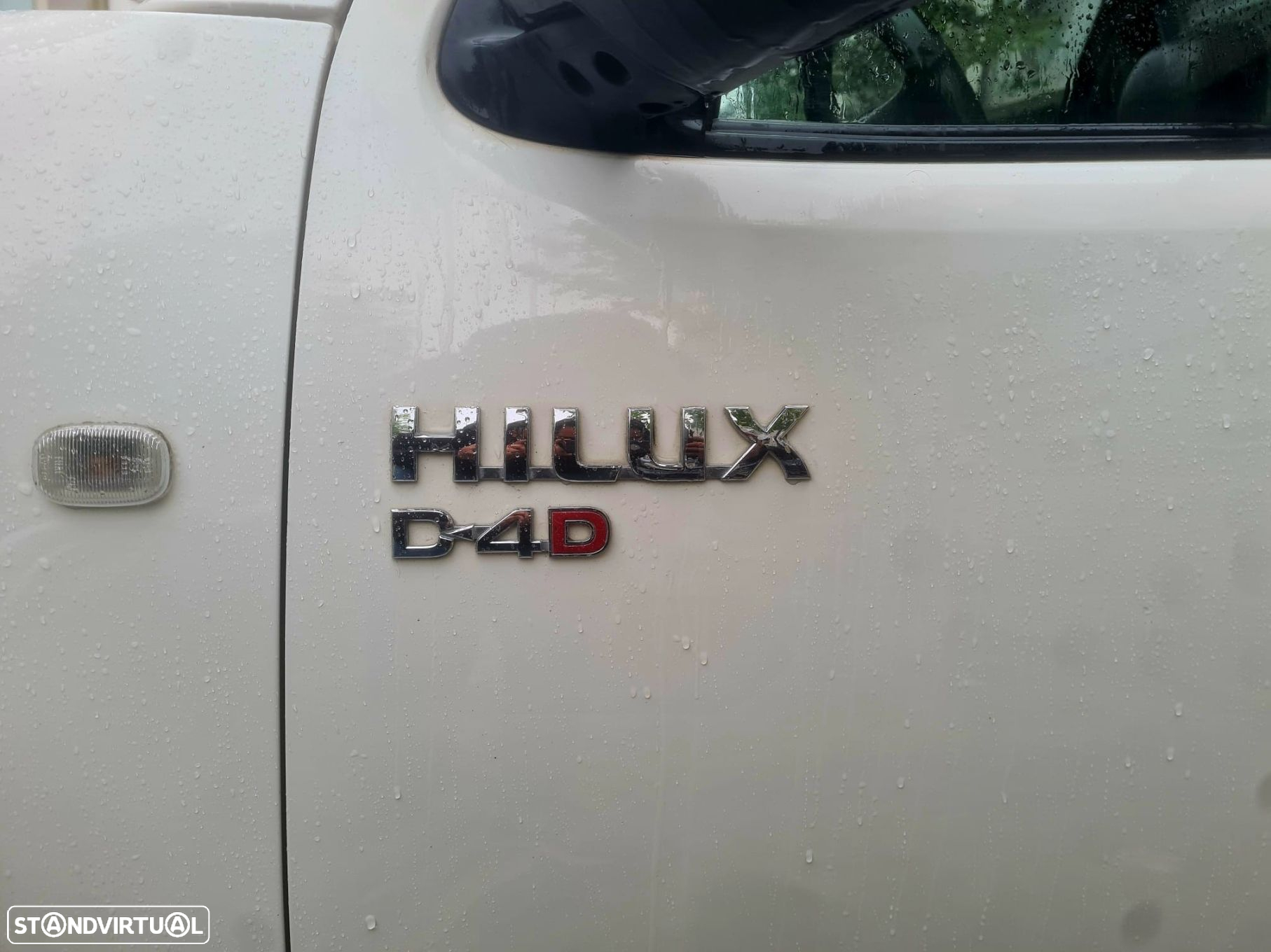 Toyota Hilux 2.5 D-4D CE - 13