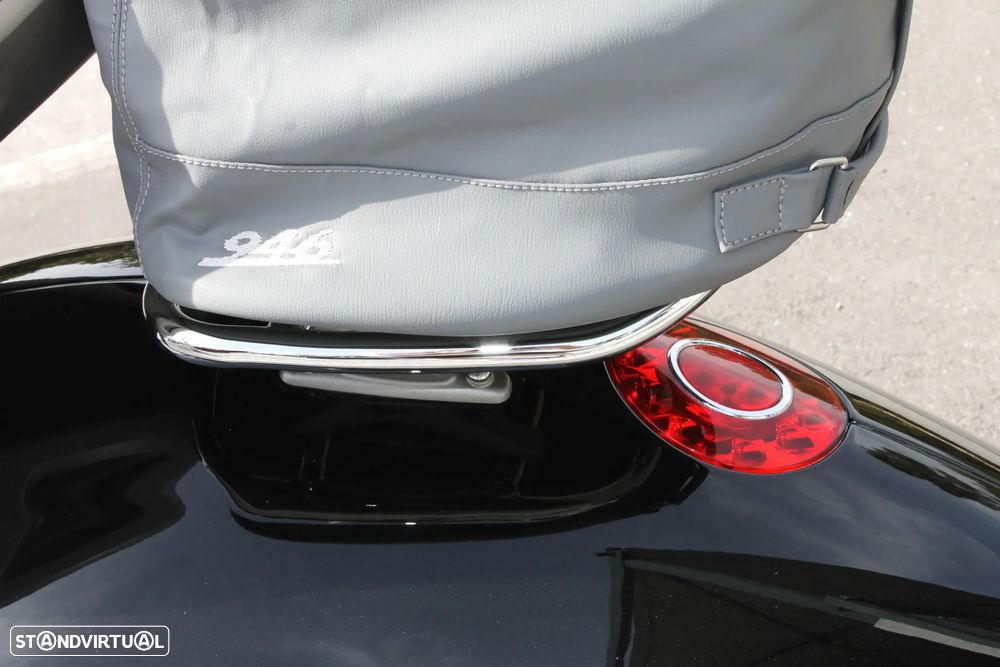 Piaggio Vespa 946 Ricordo - 25