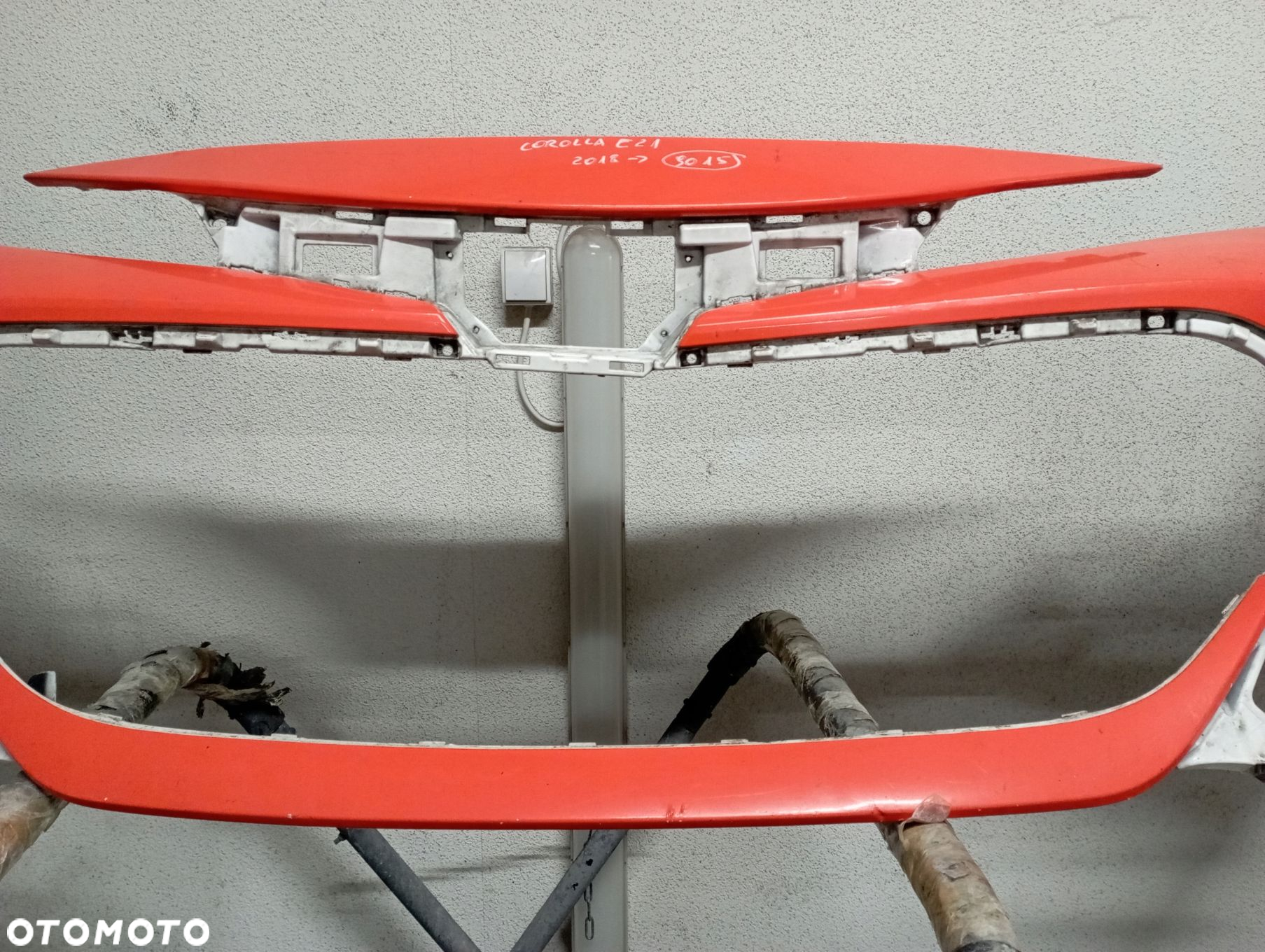 TOYOTA COROLLA E21 ZDERZAK PRZÓD PRZEDNI 18- - 3