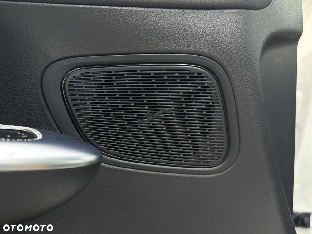 Mercedes-Benz GLC - 23