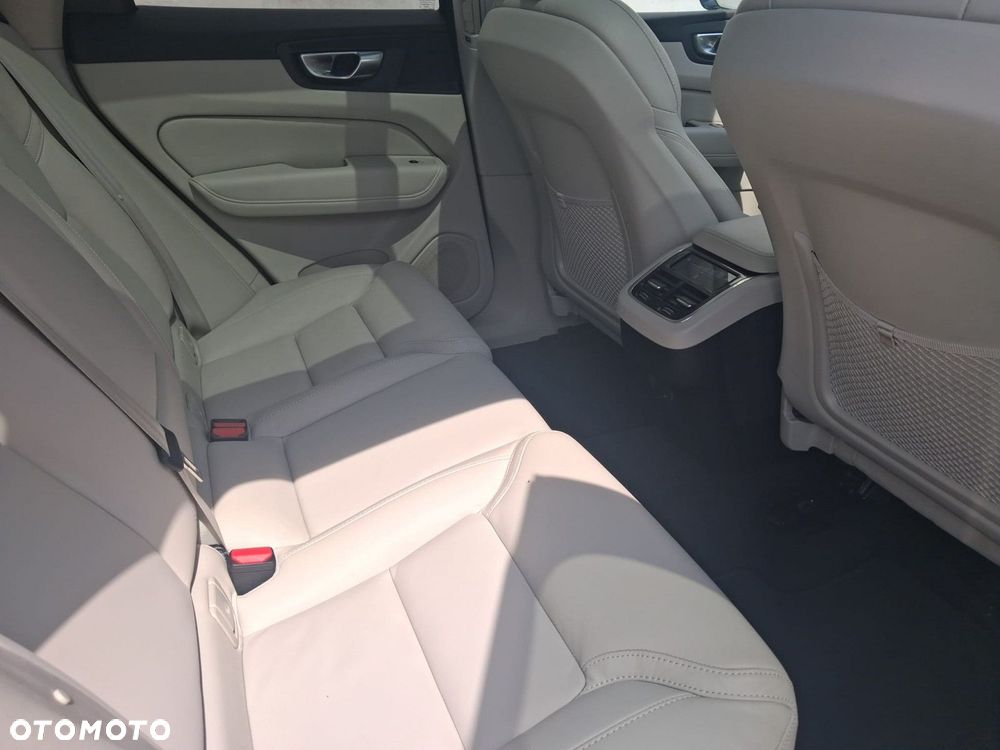 Volvo XC 60 - 10