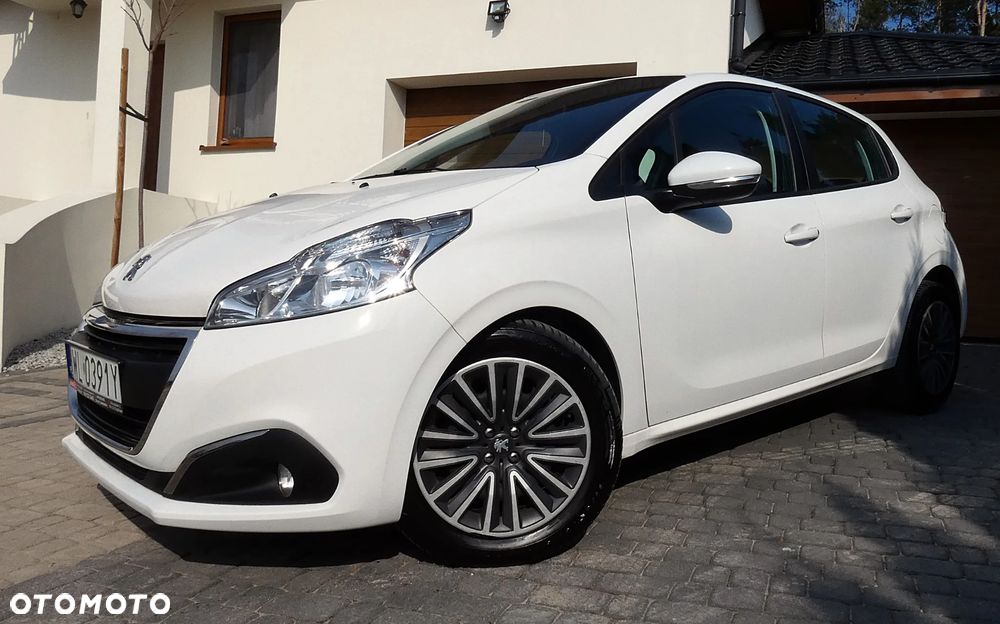 Peugeot 208 1.2 PureTech Active - 12