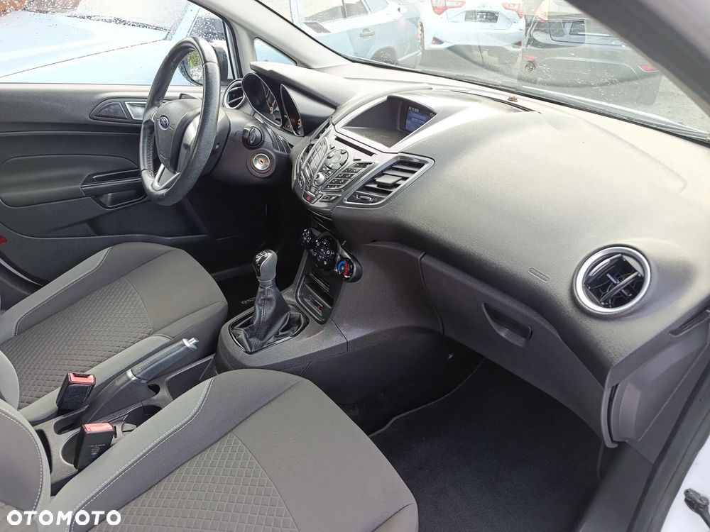 Ford Fiesta - 9