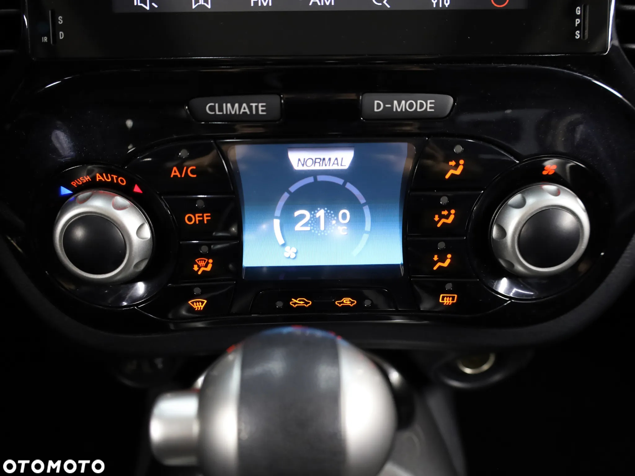 Nissan Juke 1.6 Acenta Xtronic EU6 - 35