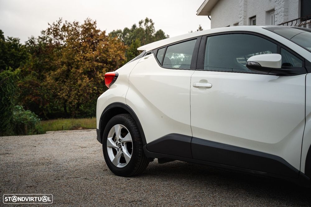 Toyota C-HR 1.8 HSD Comfort+P.Style - 4